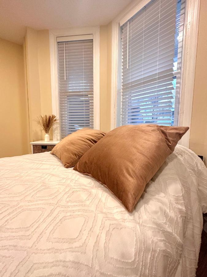 Classical Isbills Row House Close To Nyc Bayonne Εξωτερικό φωτογραφία